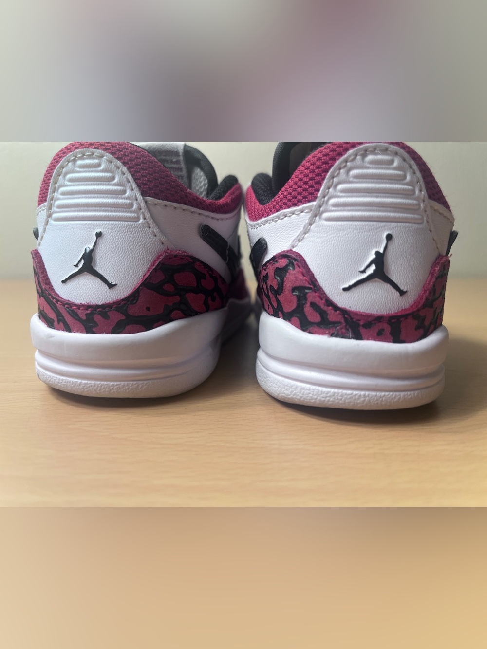 Jordan Legacy 312 Chicago Low White/Black-Gym Red CD9056-116 Toddler Size 5C - Picture 2 of 10